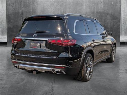 2025 Mercedes-Benz GLS 450 4MATIC