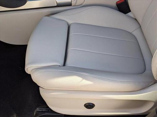 2025 Mercedes-Benz EQB 300 4MATIC
