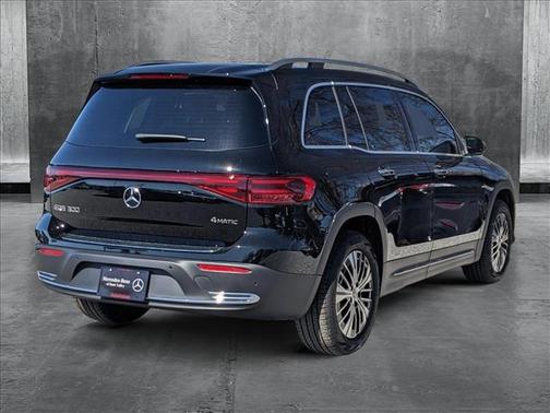 2025 Mercedes-Benz EQB 300 4MATIC