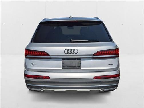 2021 Audi Q7 45 Premium