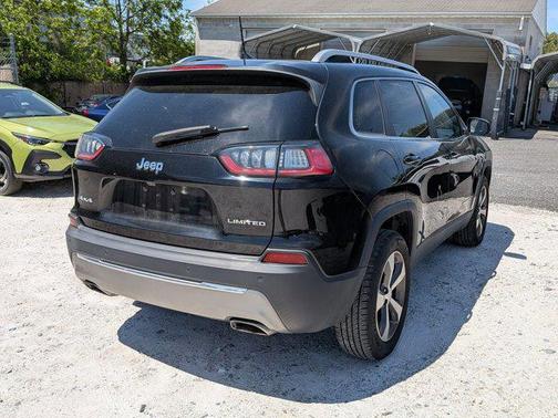 Diamond Black Crystal Pearlcoat 2020 Jeep Cherokee Limited