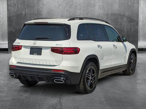 2024 Mercedes-Benz GLB 250 4MATIC