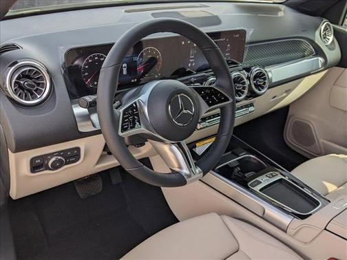 2025 Mercedes-Benz GLB 250 4MATIC