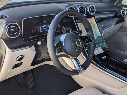 2025 Mercedes-Benz GLC 350e Base