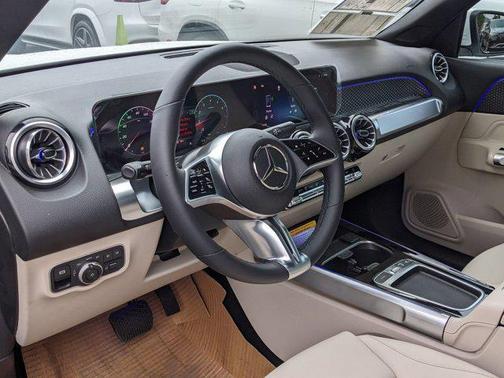 2025 Mercedes-Benz GLB 250 4MATIC
