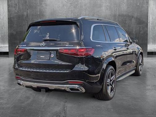 2025 Mercedes-Benz GLS 450 4MATIC