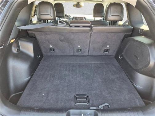 Granite Crystal Metallic Clearcoat 2019 Jeep Cherokee Limited