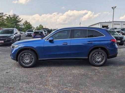 2025 Mercedes-Benz GLC 300 4MATIC
