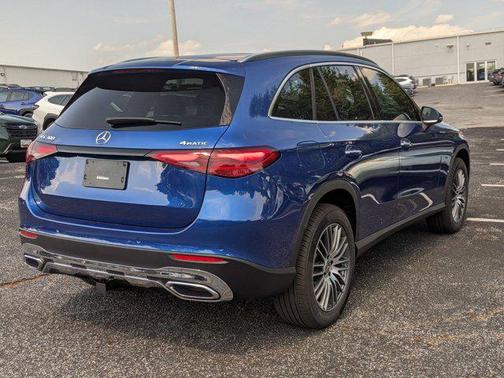 2025 Mercedes-Benz GLC 300 4MATIC