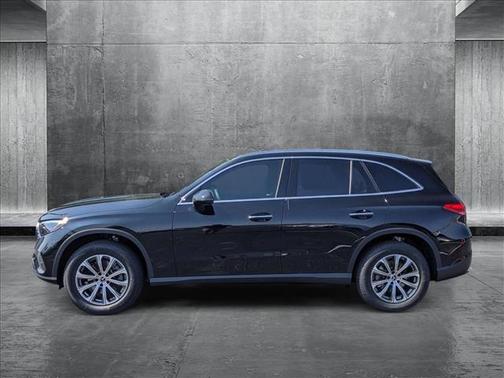 2025 Mercedes-Benz GLC 300 4MATIC