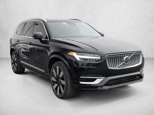 2023 Volvo XC90 Recharge Plug-In Hybrid T8 Ultimate Bright Theme 7-Seater