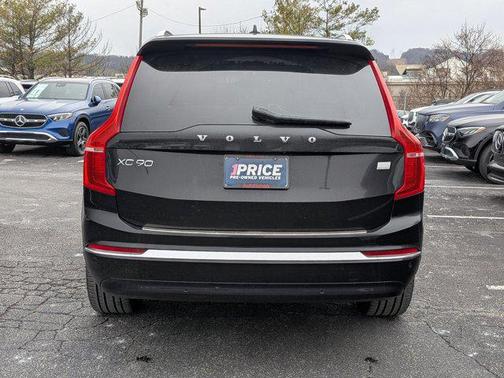 2023 Volvo XC90 Recharge Plug-In Hybrid T8 Ultimate Bright Theme 7-Seater