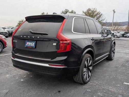 2023 Volvo XC90 Recharge Plug-In Hybrid T8 Ultimate Bright Theme 7-Seater