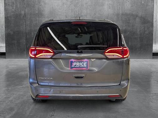 2020 Chrysler Pacifica Touring-L Plus