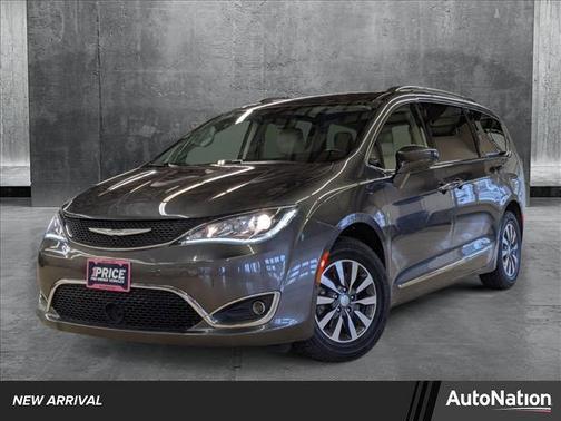 2020 Chrysler Pacifica Touring-L Plus
