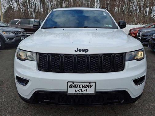 2019 Jeep Grand Cherokee Laredo