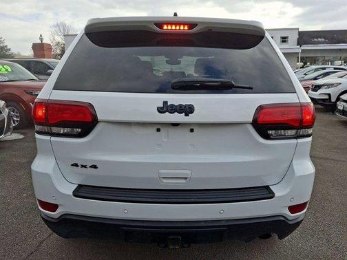 2019 Jeep Grand Cherokee Laredo