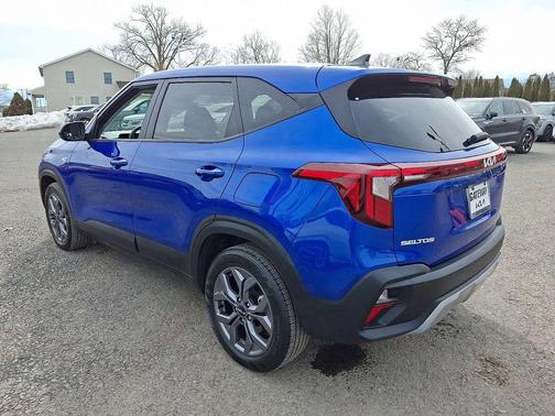2024 Kia Seltos LX
