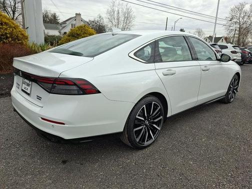2024 Honda Accord Hybrid Touring