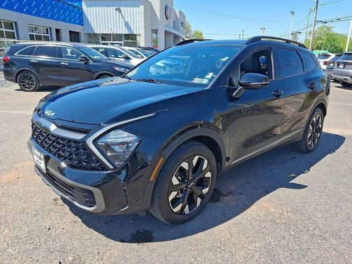 Ebony Black 2023 Kia Sportage X-Line