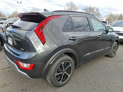 2025 Kia Niro EX
