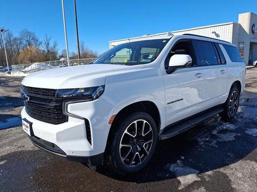 2023 Chevrolet Suburban RST