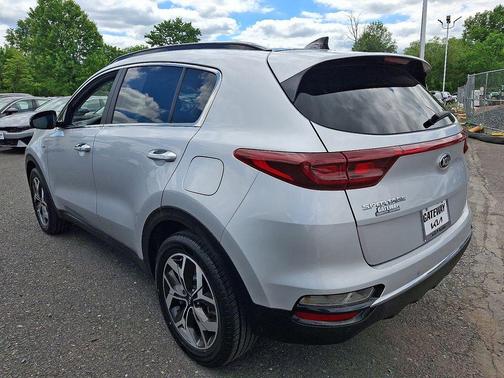 Sparkling Silver 2022 Kia Sportage EX