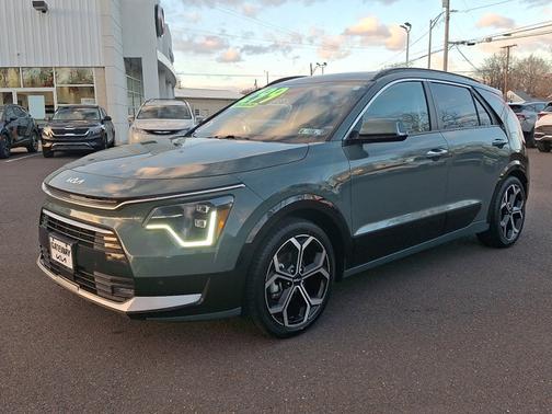 2023 Kia Niro SX Touring