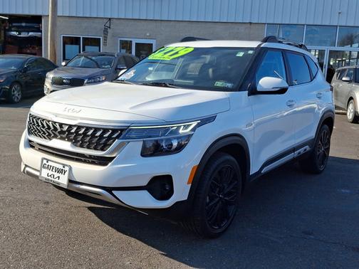 2022 Kia Seltos Nightfall