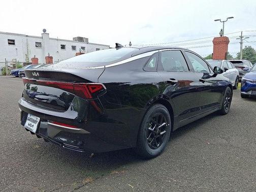 2026 Kia K5 LXS
