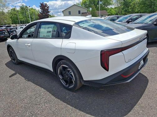Snow White Pearl 2026 Kia K4 EX