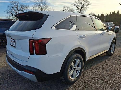2026 Kia Sorento LX