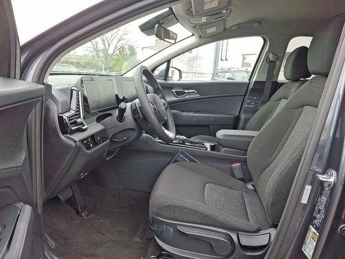 2025 Kia Sportage Hybrid LX