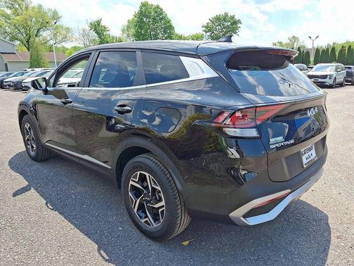 Fusion Orange 2023 Kia Sportage LX