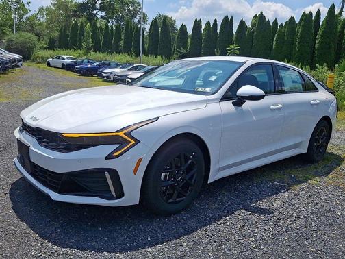 2026 Kia K5 LXS