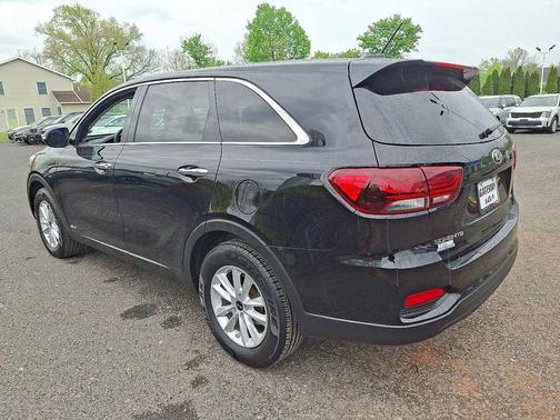 Ebony Black 2020 Kia Sorento LX