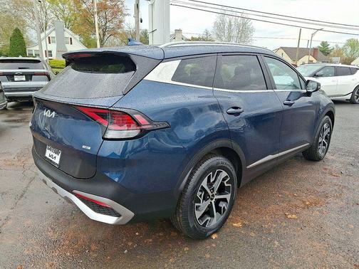 Blue 2023 Kia Sportage Hybrid EX