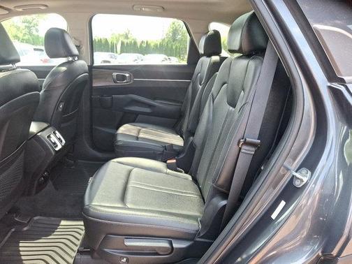 2022 Kia Sorento X-Line EX