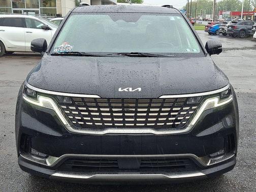 Aurora Black Pearl 2023 Kia Carnival SX