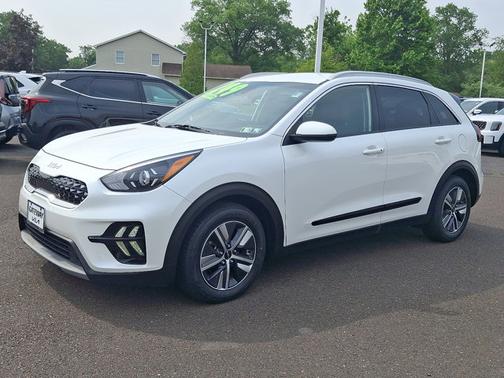 2022 Kia Niro LXS