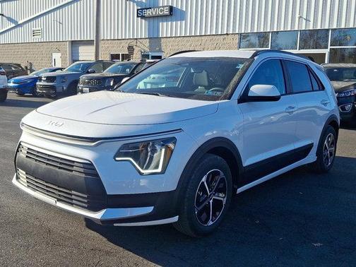2025 Kia Niro LX