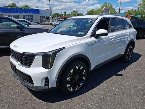 Glacial White Pearl 2026 Kia Sorento X-Line SX Prestige
