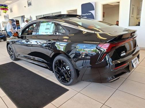 Aurora Black Pearl 2026 Kia K5 GT-Line