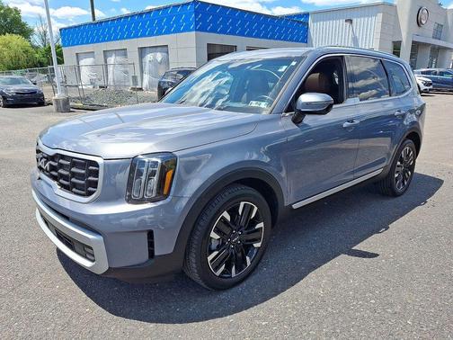 Everlasting Silver 2024 Kia Telluride SX-Prestige
