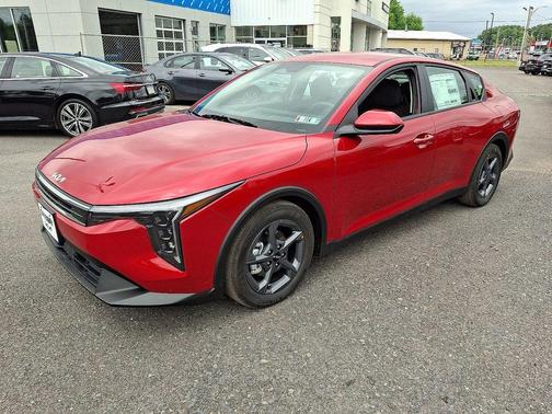 Currant Red 2026 Kia K4 LXS