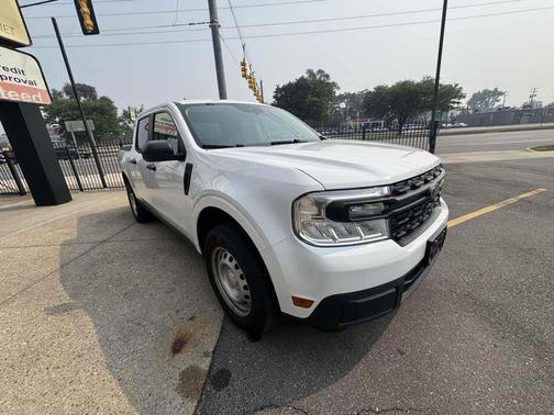 Oxford White 2023 Ford Maverick XL