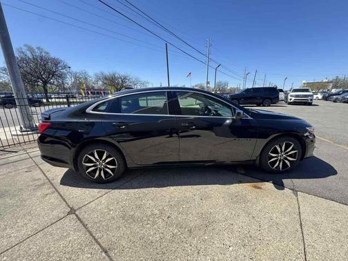 Mosaic Black Metallic 2020 Chevrolet Malibu FWD RS