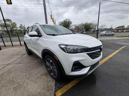 Summit White 2023 Buick Encore GX Select