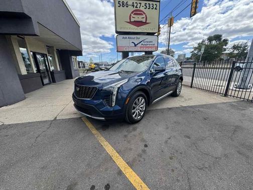 2019 Cadillac XT4 Premium Luxury
