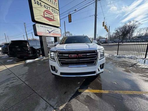 2022 GMC Yukon SLT
